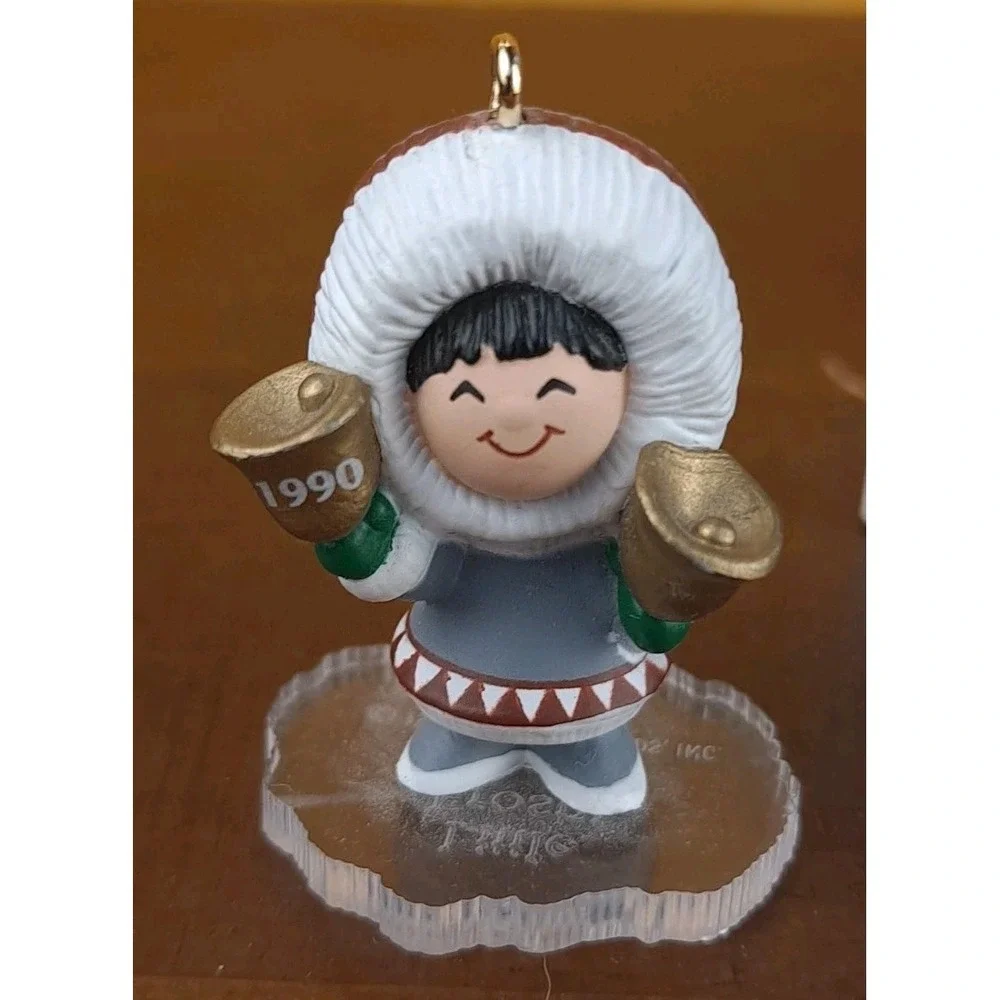 Hallmark Keepsake Miniature Ornament Little Frosty Little‎ Seal Little Bear 1990
